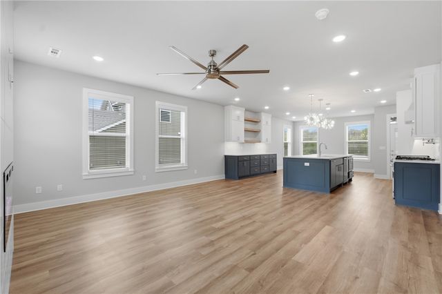 1124 Bunker Drive, Pea Ridge, AR 72751