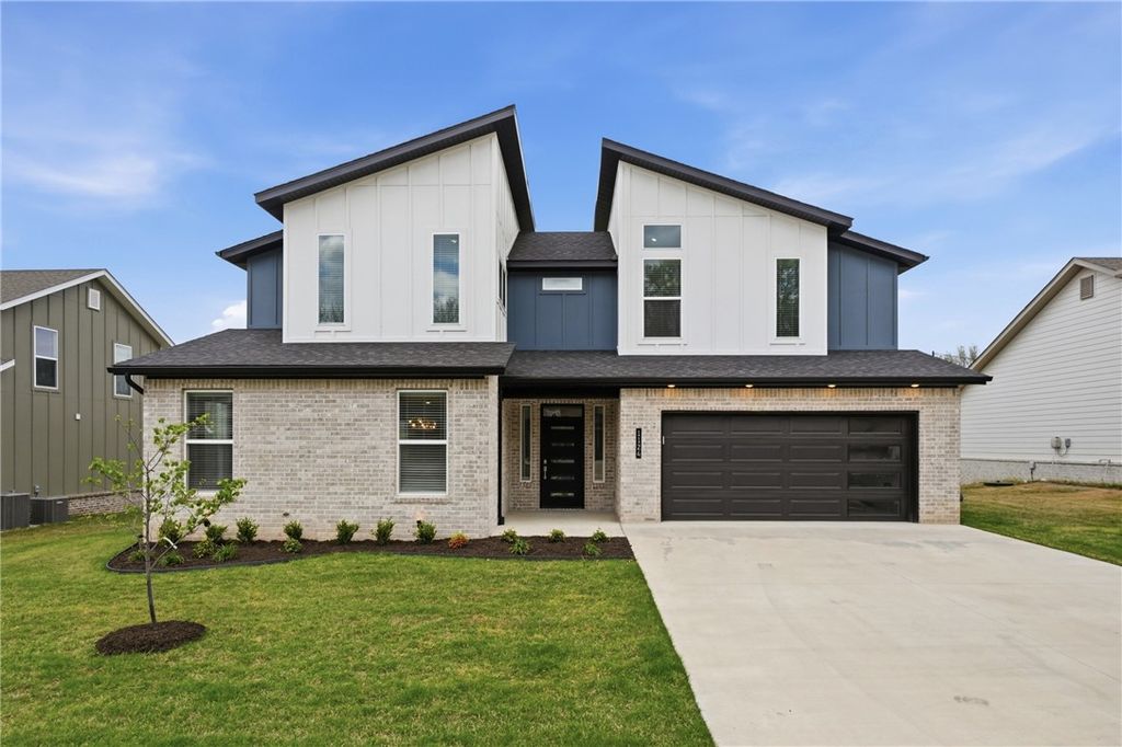 1124 Bunker Drive, Pea Ridge, AR 72751