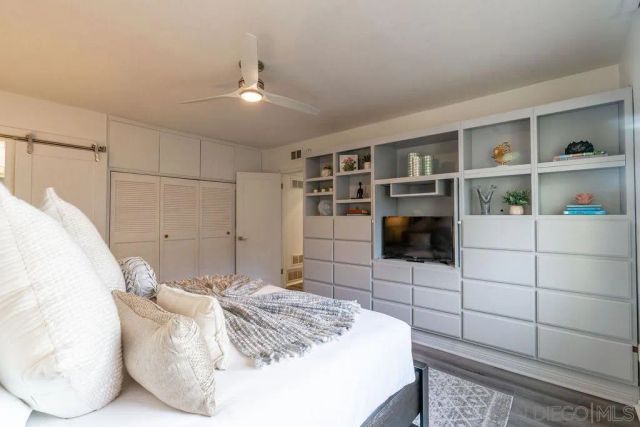 6529 Neptune Pl, La Jolla, CA 92037