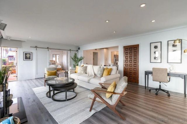 6529 Neptune Pl, La Jolla, CA 92037