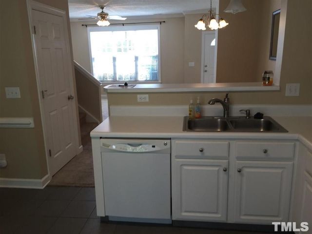 8605 London Park Court, Raleigh, NC 27615