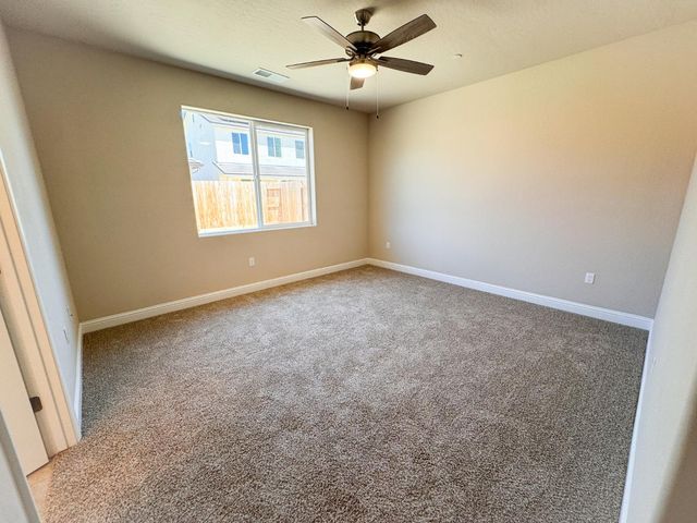 467 W Gibson, Clovis, CA 93612