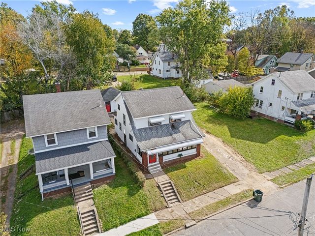 1422 Plain Avenue NE, Canton, OH 44714