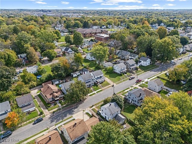 1422 Plain Avenue NE, Canton, OH 44714