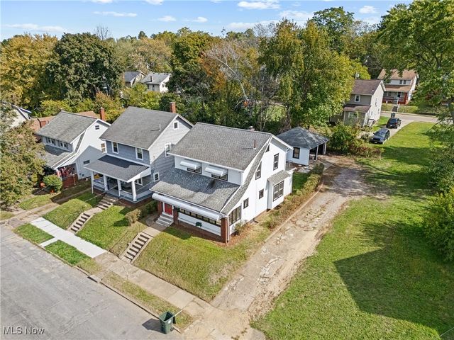 1422 Plain Avenue NE, Canton, OH 44714