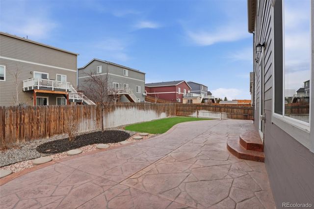2359 Coyote Creek Drive, Fort Lupton, CO 80621