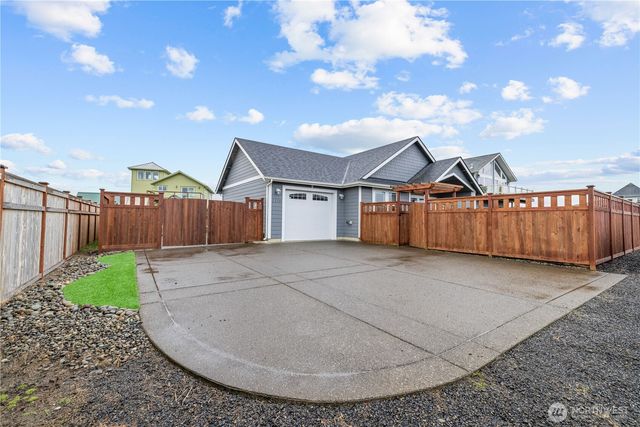 1116 Ocean Shores Boulevard SW, Ocean Shores, WA 98569
