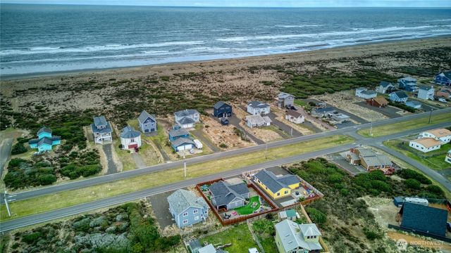 1116 Ocean Shores Boulevard SW, Ocean Shores, WA 98569