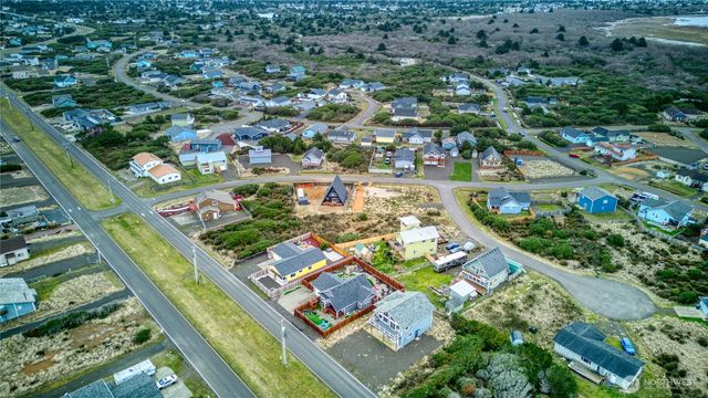 1116 Ocean Shores Boulevard SW, Ocean Shores, WA 98569