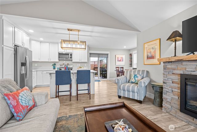 1116 Ocean Shores Boulevard SW, Ocean Shores, WA 98569