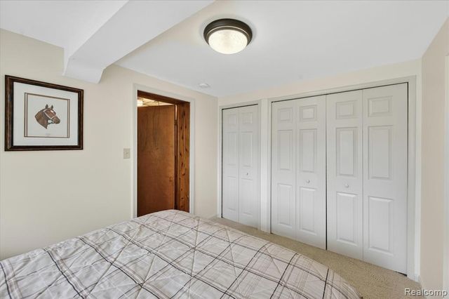 13960 Ridgewood Drive, Plymouth, MI 48170