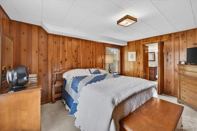 13960 Ridgewood Drive, Plymouth, MI 48170