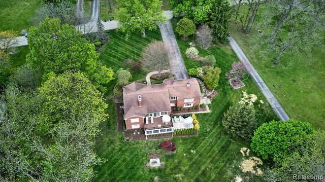 13960 Ridgewood Drive, Plymouth, MI 48170