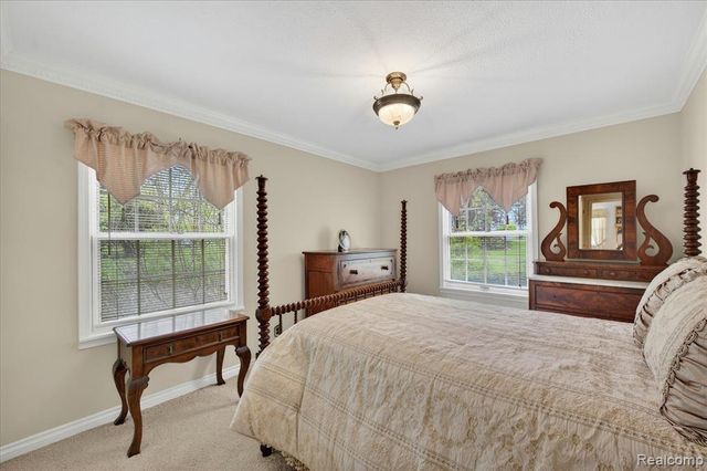 13960 Ridgewood Drive, Plymouth, MI 48170