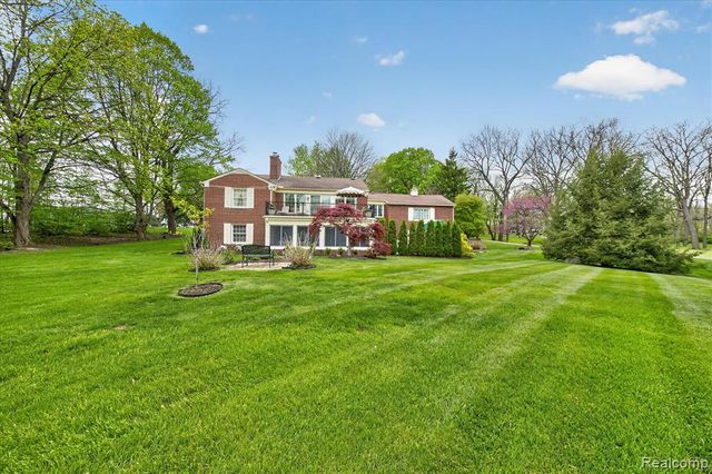 13960 Ridgewood Drive, Plymouth, MI 48170