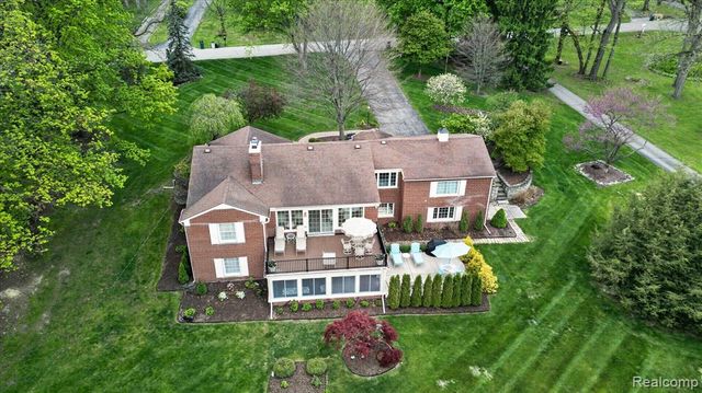 13960 Ridgewood Drive, Plymouth, MI 48170