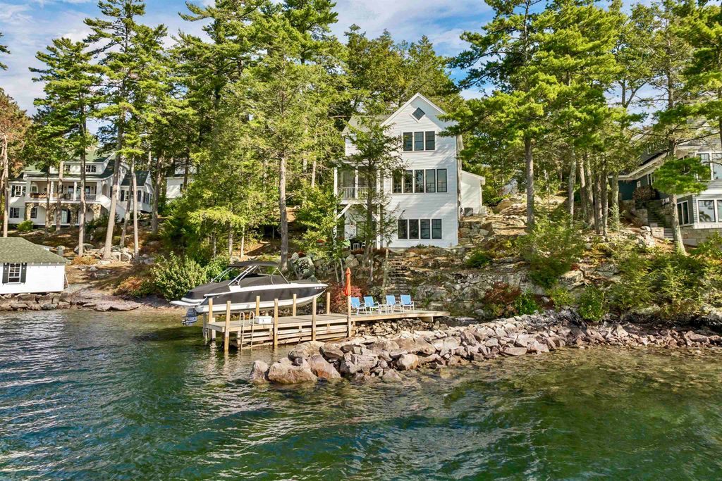 163 Clark Road, Wolfeboro, NH 03894
