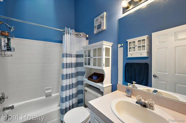 49714 Draper Circle 87, Plymouth Charter Township, MI 48170