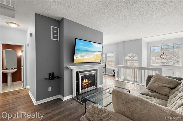 49714 Draper Circle 87, Plymouth Charter Township, MI 48170