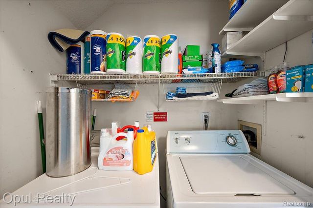 49714 Draper Circle 87, Plymouth Charter Township, MI 48170