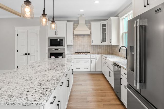 522 White Picket Way, Holly Ridge, NC 28445