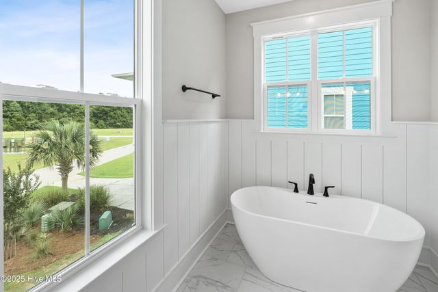 522 White Picket Way, Holly Ridge, NC 28445