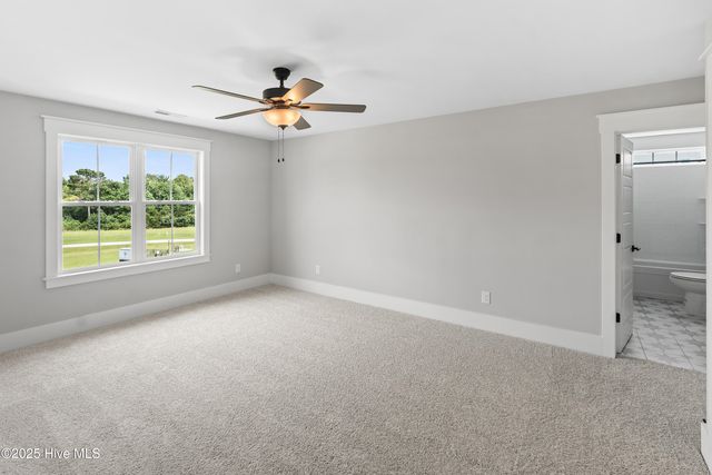 522 White Picket Way, Holly Ridge, NC 28445