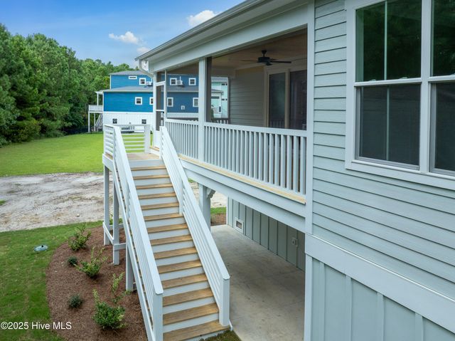 522 White Picket Way, Holly Ridge, NC 28445