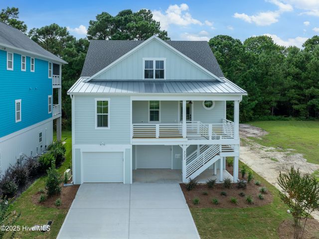 522 White Picket Way, Holly Ridge, NC 28445