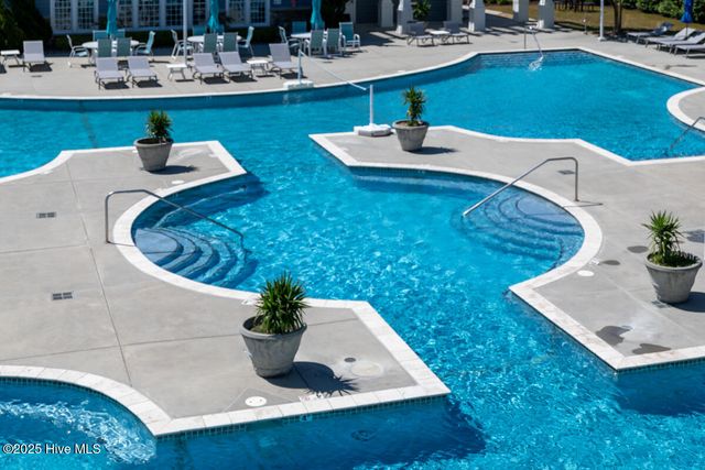 522 White Picket Way, Holly Ridge, NC 28445