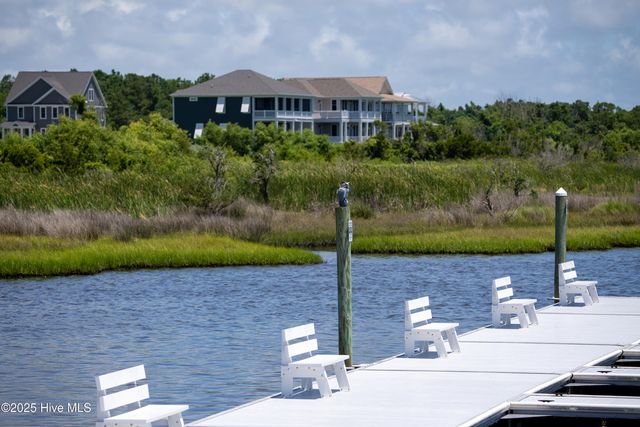 522 White Picket Way, Holly Ridge, NC 28445