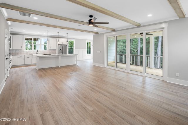 522 White Picket Way, Holly Ridge, NC 28445