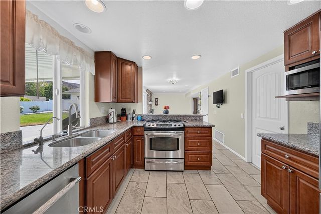5444 Peacock Lane, Riverside, CA 92505