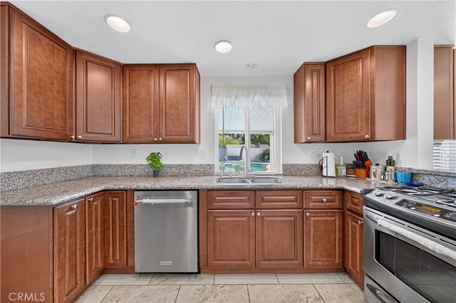 5444 Peacock Lane, Riverside, CA 92505