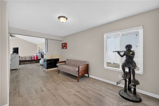 5444 Peacock Lane, Riverside, CA 92505