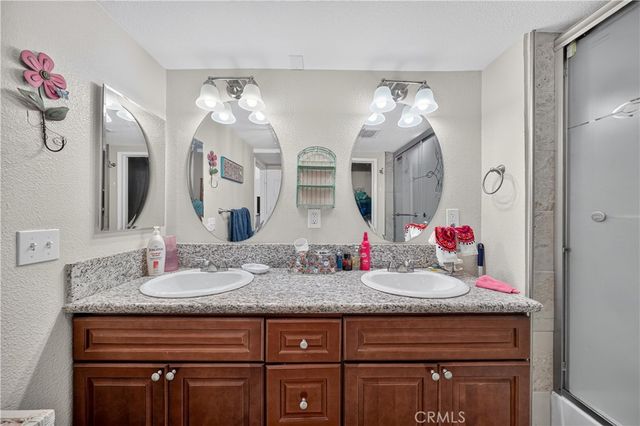 5444 Peacock Lane, Riverside, CA 92505