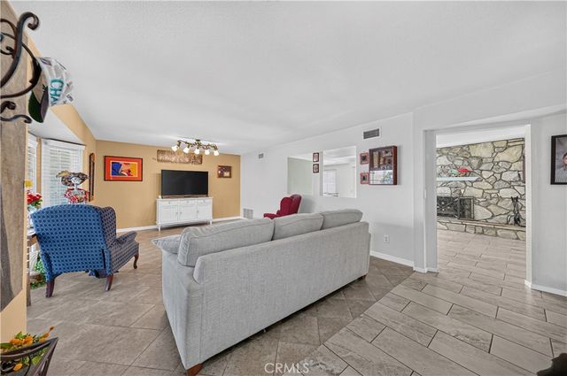 5444 Peacock Lane, Riverside, CA 92505