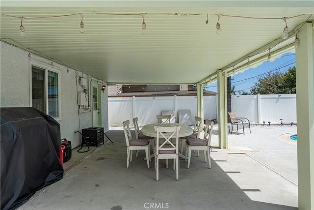 5444 Peacock Lane, Riverside, CA 92505