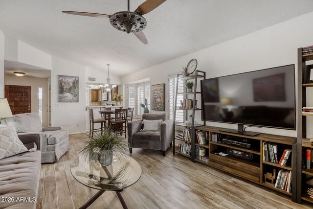 506 W BEVERLY Lane, Phoenix, AZ 85023