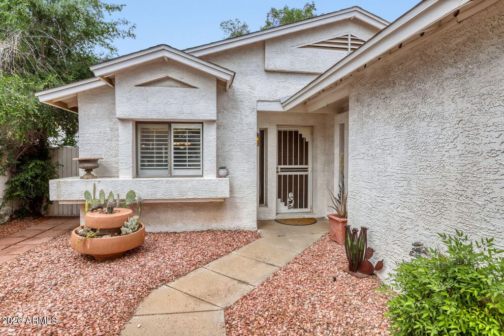 506 W BEVERLY Lane, Phoenix, AZ 85023