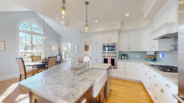 2208 Weepoolow Trail, Charleston, SC 29407