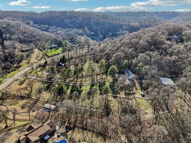 6020 Murray Ln, Brentwood, TN 37027