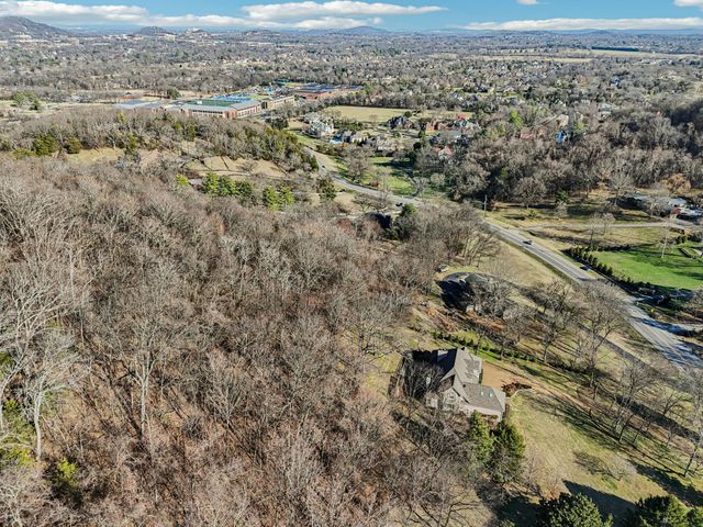 6020 Murray Ln, Brentwood, TN 37027