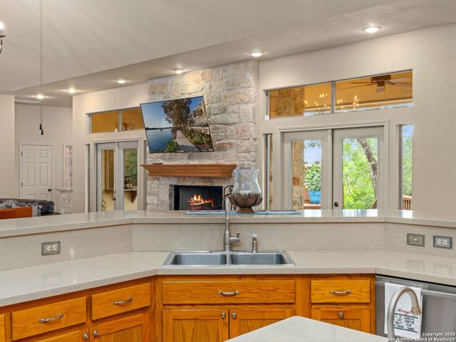 14933 Seven L Trail, Helotes, TX 78023