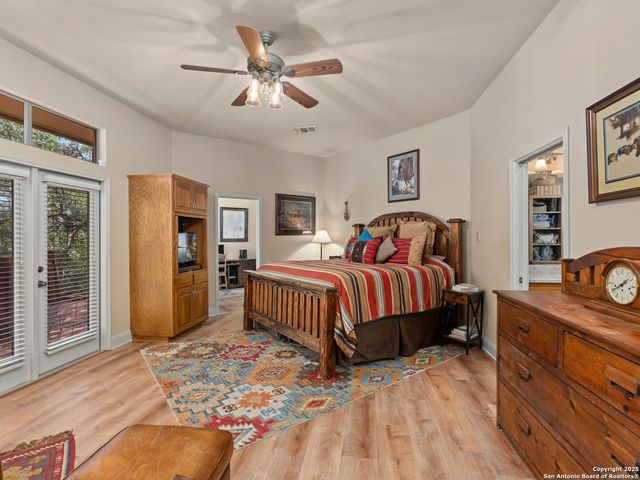 14933 Seven L Trail, Helotes, TX 78023