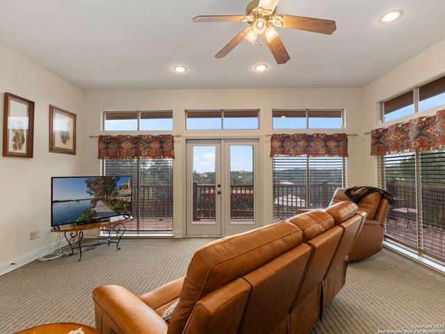 14933 Seven L Trail, Helotes, TX 78023