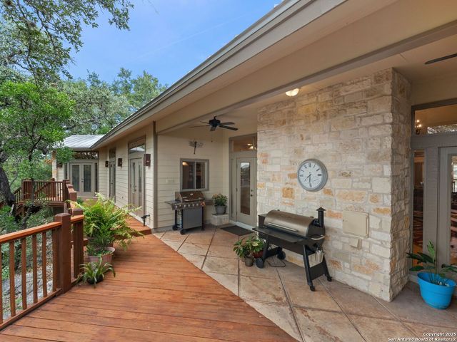 14933 Seven L Trail, Helotes, TX 78023