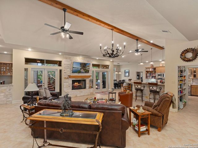 14933 Seven L Trail, Helotes, TX 78023
