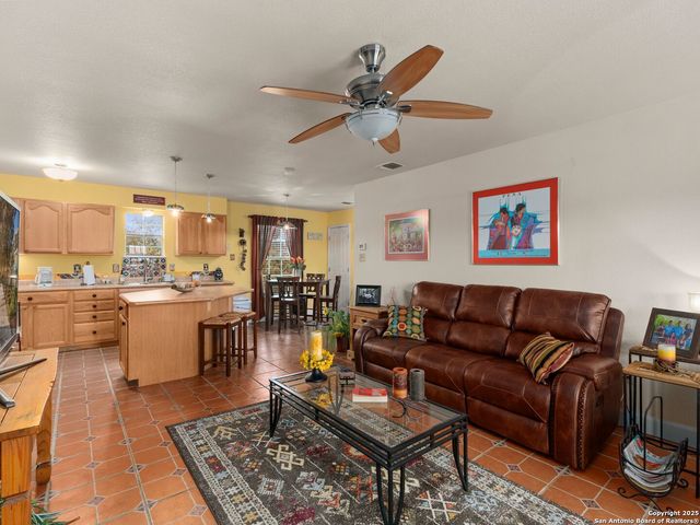 14933 Seven L Trail, Helotes, TX 78023