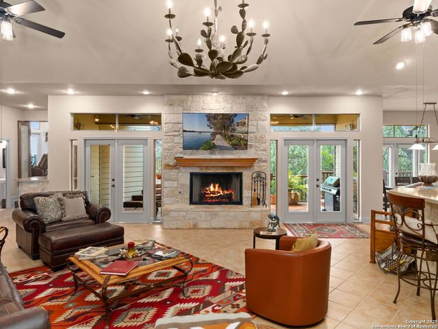 14933 Seven L Trail, Helotes, TX 78023